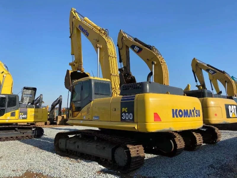 Gebrauchter Komatsu PC300 30-Tonnen-Raupenbagger aus Japan, ausgezeichneter Zustand