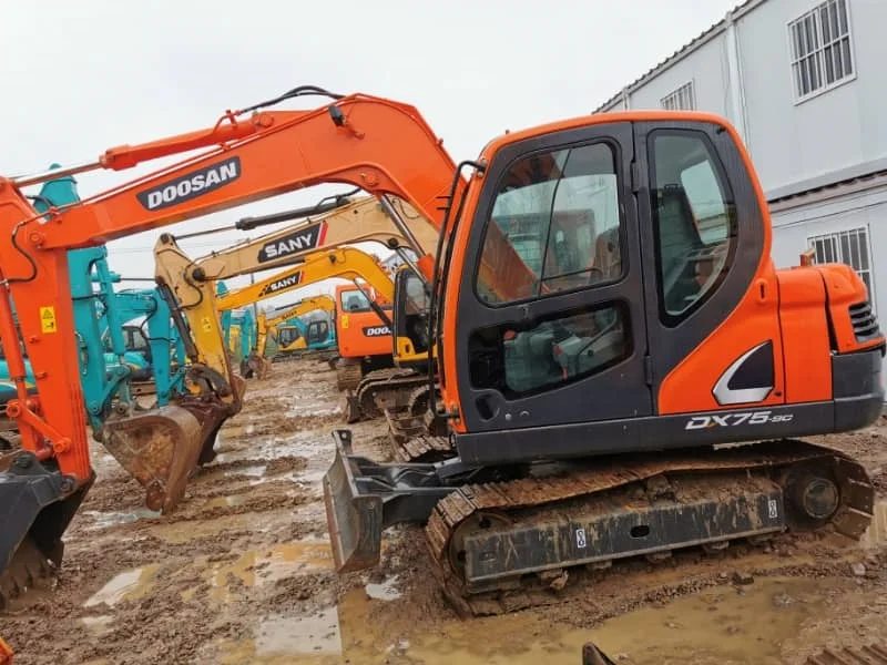 Tolle Angebote für zuverlässige und langlebige gebrauchte Doosan DX75-Bagger