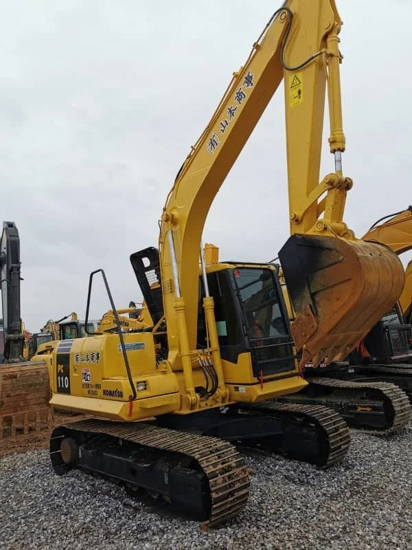 Gebrauchter 11-Tonnen-Bagger Komatsu PC110 zu verkaufen