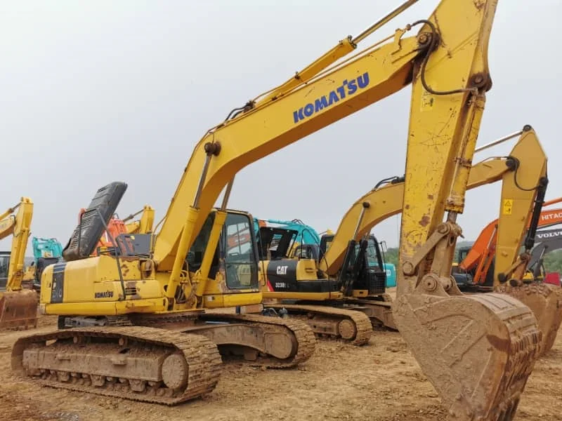 Used Komatsu PC220 Crawler Excavator for Sale – High-Quality Construction Equipment