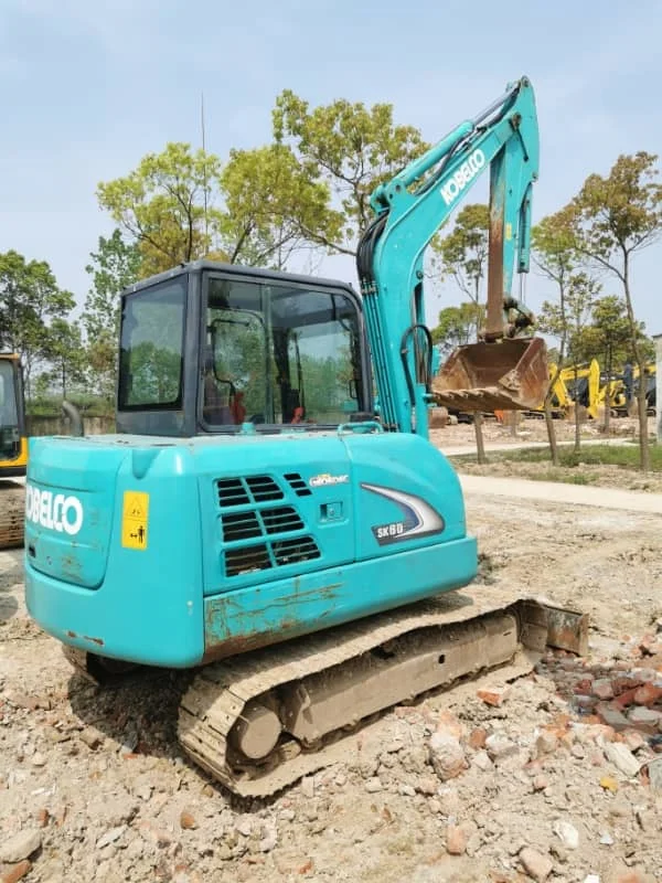 Продаётся гусеничный экскаватор Kobelco SK75 б/у – состояние 99%. Земляные работы.