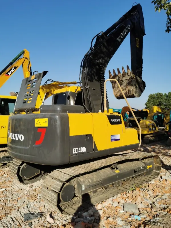 Gebrauchter Volvo EC140 Raupenbagger zum Kauf verfügbar