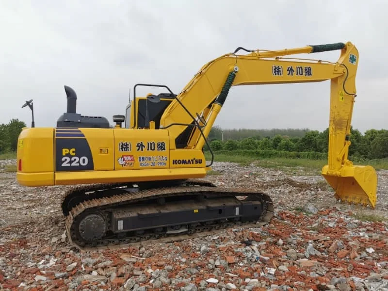 gebrauchter 22-Tonnen-Hydraulik-Raupenbagger Komatsu PC220, hergestellt in Japan