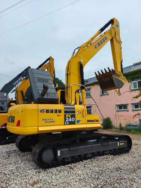 Used Komatsu PC240LC Crawler Excavator in Good Condition - Japan Second Hand