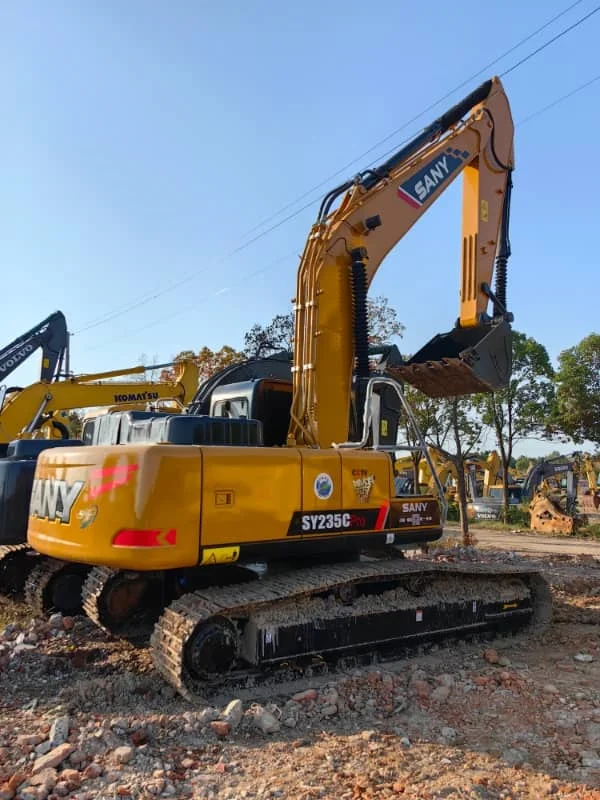 Second-hand Sany 235 Crawler Excavator for Sale in Good Condition