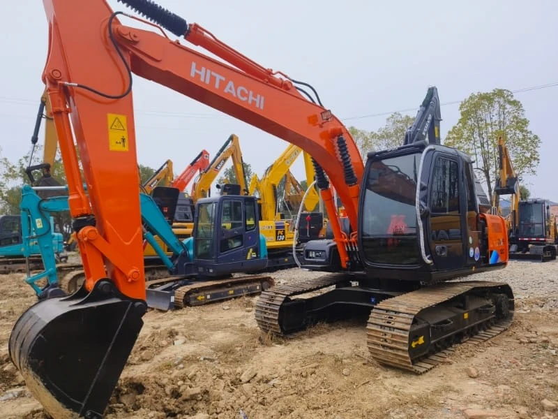 Pelle Hitachi ZX120 d'occasion en bon état à vendre