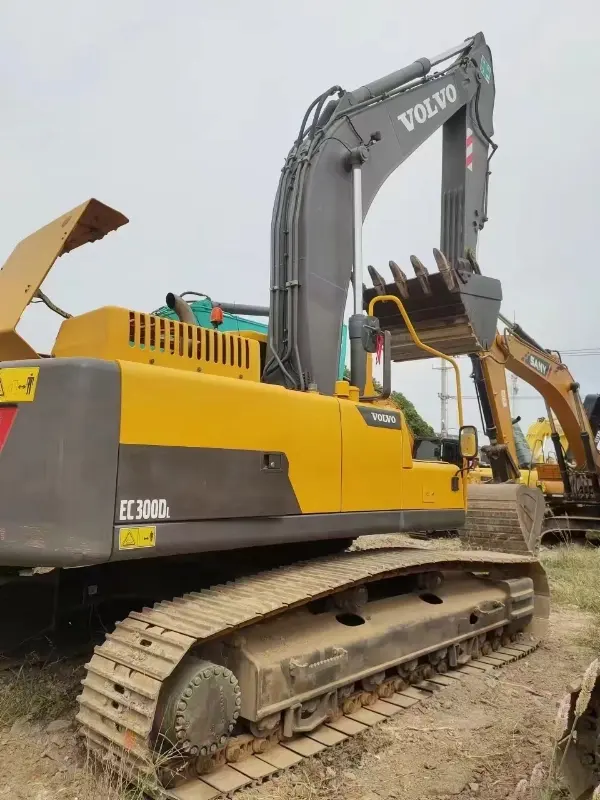 Günstiger 30-Tonnen-Bagger Volvo EC300DL zu verkaufen